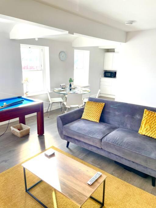 Royal Harbour Retreat Sea Views & Pool Table Apartment Ramsgate Exterior photo