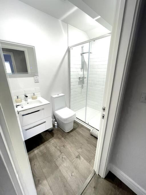 Royal Harbour Retreat Sea Views & Pool Table Apartment Ramsgate Exterior photo