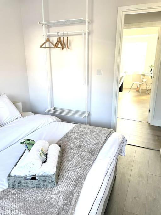 Royal Harbour Retreat Sea Views & Pool Table Apartment Ramsgate Exterior photo